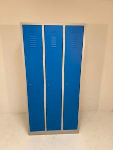 3-deurs Garderobekast