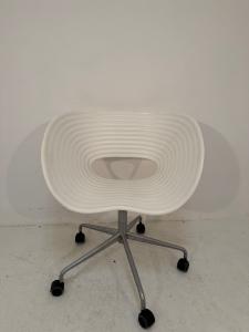 Vitra Tom conferentiestoel