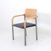 Kantinestoel hout/grijs met armleggers